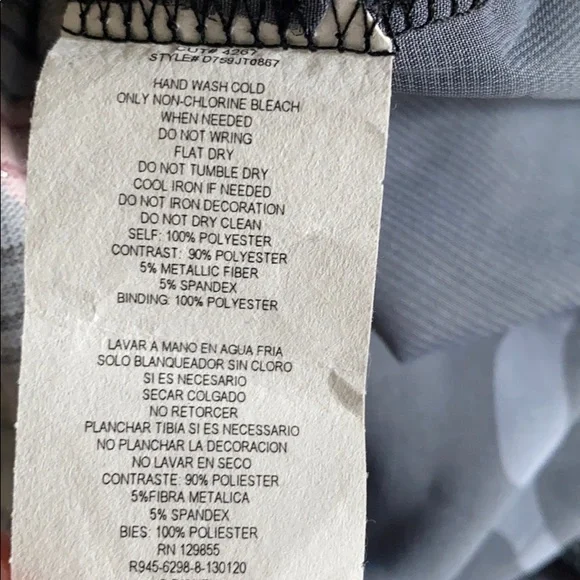 DISNEY COUTURE  Snow White  Just One Bite TOP S - Picture 7 of 7